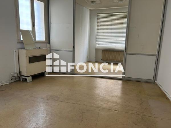 Location Local commercial 10 pièces 260 m² - 10 BOULEVARD ARAGO Rivesaltes 66600