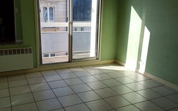 Appartement à louer    1 pièce •  Tours