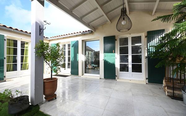 Maison à vendre    6 pièces •  Saint-Clément-des-Baleines