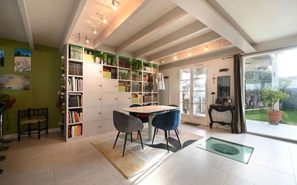 Maison à vendre    6 pièces •  Saint-Clément-des-Baleines