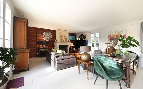 Maison à vendre    6 pièces •  Saint-Clément-des-Baleines