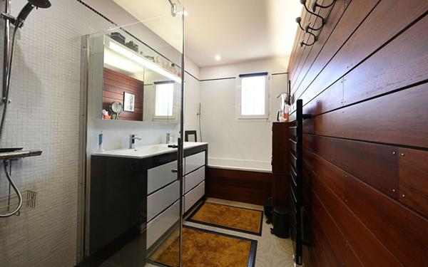 Maison à vendre    6 pièces •  Saint-Clément-des-Baleines