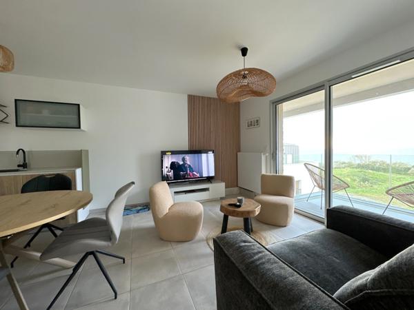 Granville, à 300 mètres de la plage d'Hacqueville, appartement T2 de 2022 avec superbe vue !!!