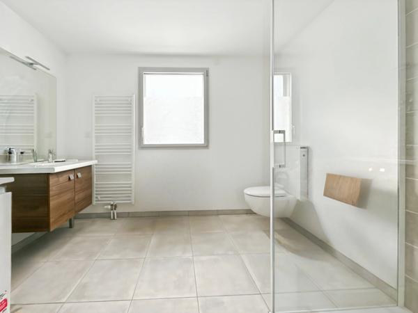 Granville, à 300 mètres de la plage d'Hacqueville, appartement T2 de 2022 avec superbe vue !!!