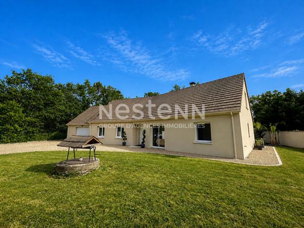 Maison contemporaine 3 chambres et une mezzanine sans travaux avec garage et piscine