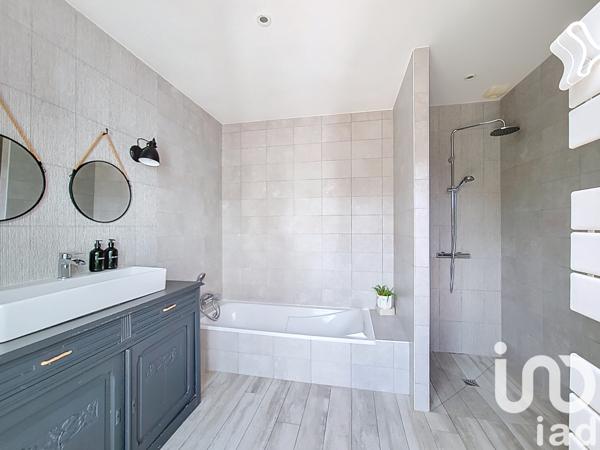 Maison à vendre 8 pièces 176 m² Pont-Saint-Martin