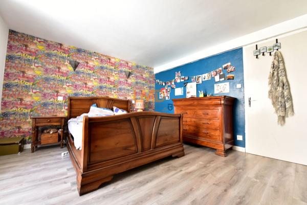 Maison de village spacieuse à Salles Curan, idéale pour famille