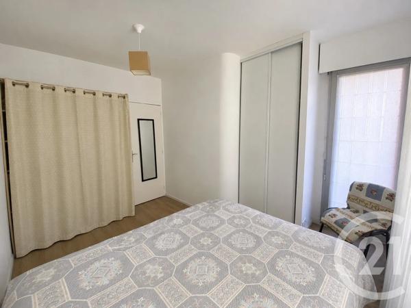 Appartement T3 à vendre  3 pièces - 63,80 m 2   GENAS  - 69