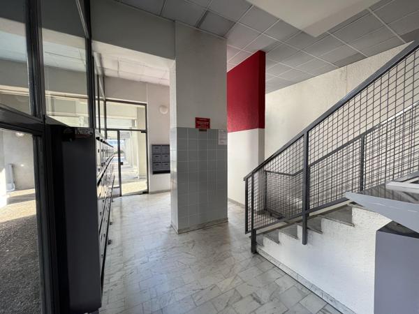 Location Appartement 3 pièces GRENOBLE (38100) - 80, Avenue de Constantine - 60.38m² 690 €/mois - Gerimm