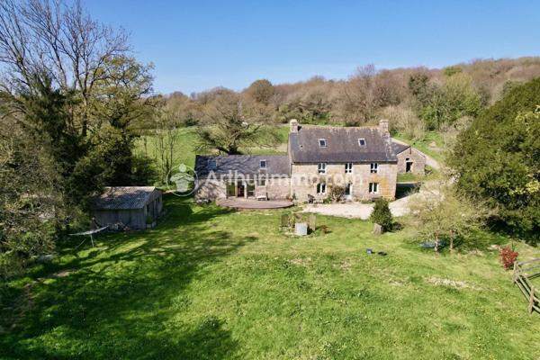 Vente Maison 6 pièces 157 m2 à Kergrist-Moëlou