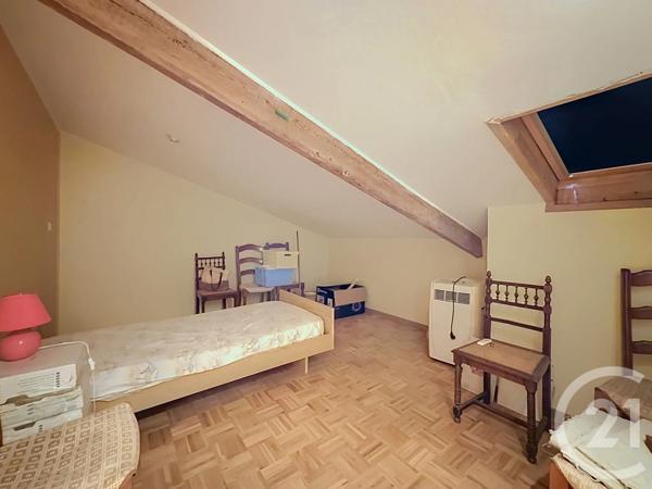 Maison à vendre  4 pièces - 154,38 m 2   CHATEAURENARD  - 13