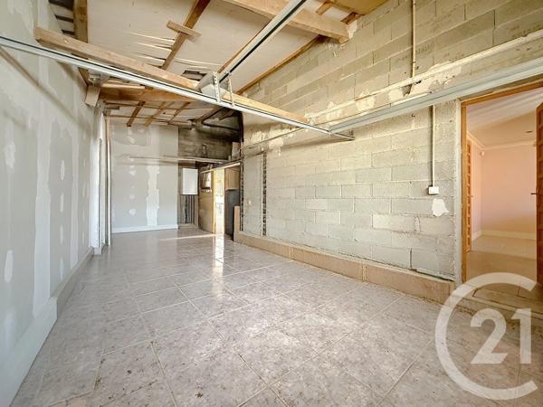 Maison à vendre  4 pièces - 154,38 m 2   CHATEAURENARD  - 13