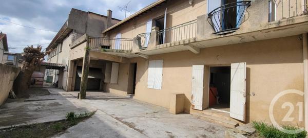 Maison à vendre  4 pièces - 154,38 m 2   CHATEAURENARD  - 13