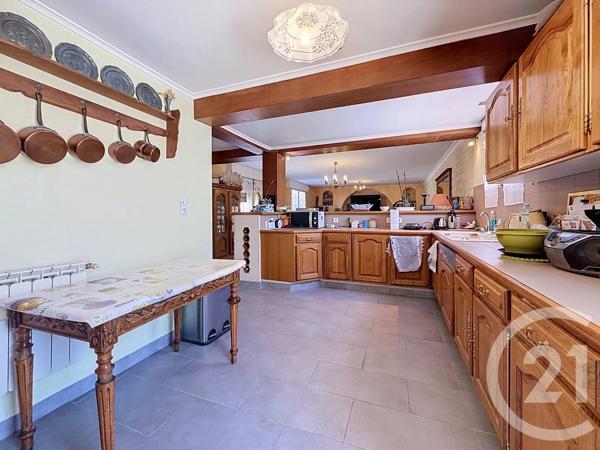 Maison à vendre  4 pièces - 154,38 m 2   CHATEAURENARD  - 13