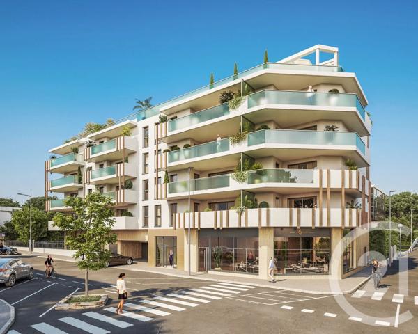 Appartement F4 à vendre  4 pièces - 90,50 m 2   ANTIBES  - 06