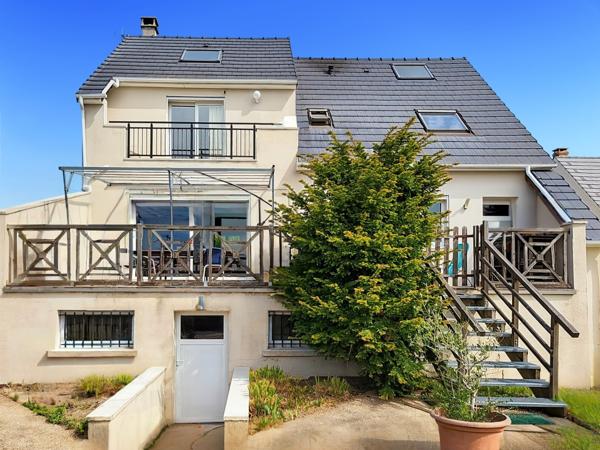 Ollainville (91340) Maison individuelle de 140 m2 habitables environ et 261 m2 utiles environ / sous-sol total / 5 chambres
