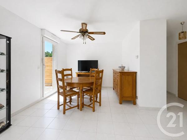 Appartement F2 à vendre  2 pièces - 39,84 m 2   MARSEILLE  - 13013