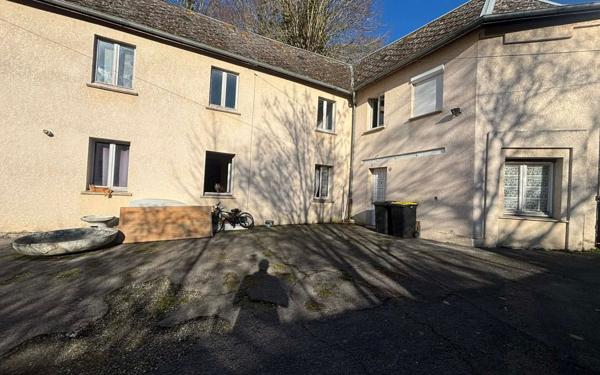 Maison à vendre    2 pièces •  La Fère