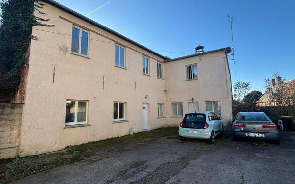 Maison à vendre    2 pièces •  La Fère