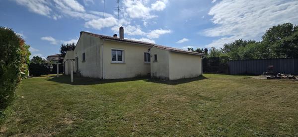 Maison de plain-pied idéale pour vie de famille, située à l'est de Bergerac