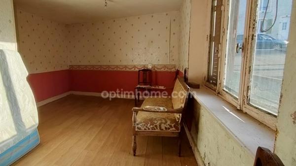 Maison 7 pèces à rénover – grand garage, atelier et petit jardin – Monthureux-sur-Saône (88)