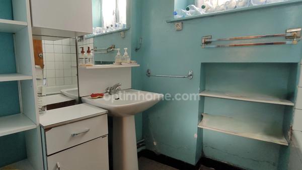 Maison 7 pèces à rénover – grand garage, atelier et petit jardin – Monthureux-sur-Saône (88)