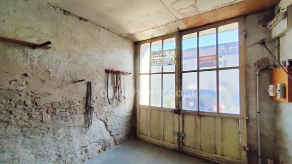 Maison 7 pèces à rénover – grand garage, atelier et petit jardin – Monthureux-sur-Saône (88)