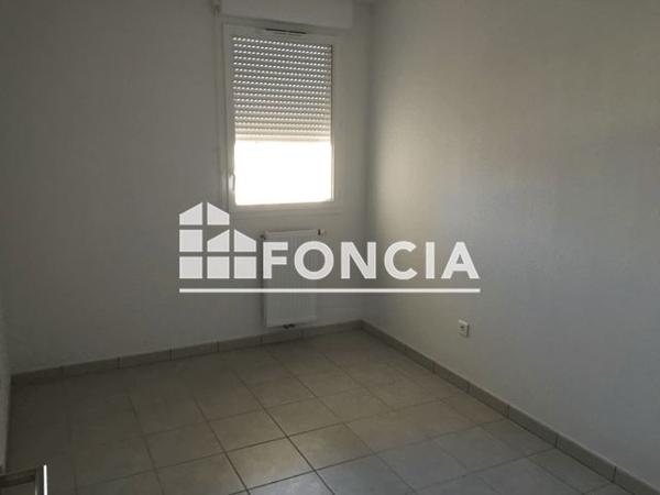 Location Appartement 3 pièces 61.6 m² - 5 QUAI DES COMMANDANTS FAVIER Port Saint Louis Du Rhone 13230