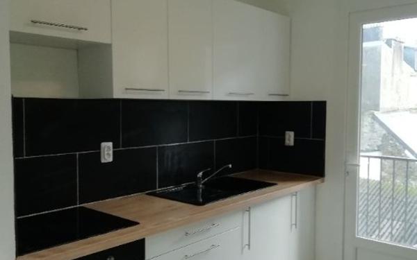 Appartement à louer    2 pièces •  Carhaix-Plouguer