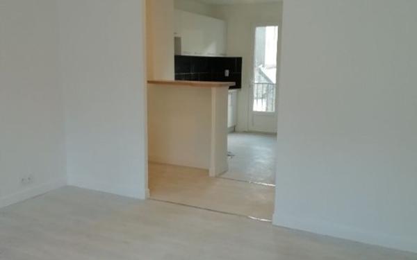 Appartement à louer    2 pièces •  Carhaix-Plouguer