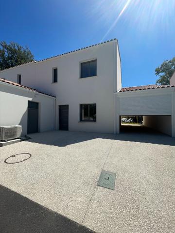 Maison Saint Vincent Sur Jard 5 pièce(s) 120 m2