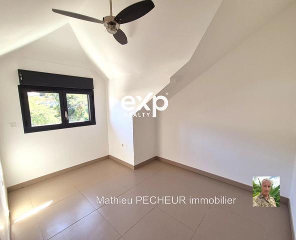Saint-Gilles-Les-Bains / Centre-ville / Appartement T4 Duplex(3 chambres) 101.62 m2