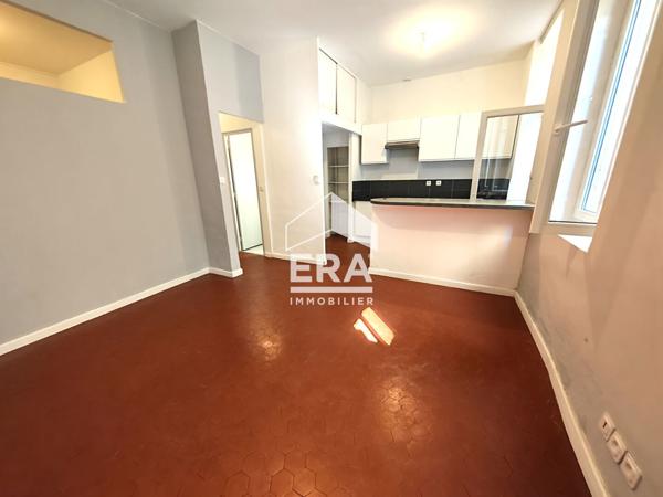 Appartement T2 avec grande terrasse de 18 m² Marseille 13005  La Conception / Camas