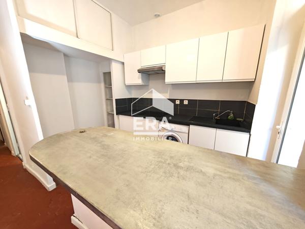 Appartement T2 avec grande terrasse de 18 m² Marseille 13005  La Conception / Camas