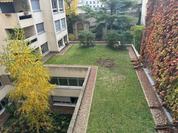 Appartement à vendre 4 pièces PARIS 7EME ARRONDISSEMENT (75)