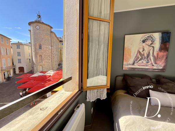 Appartement 2 pièces - 36 m2 place Massillon