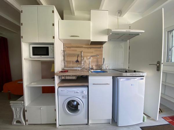 Maison Pontoise 1 pièce(s) 16.35 m2

Loyer €570.00/mois charges comprises **

- Ref : MG10567