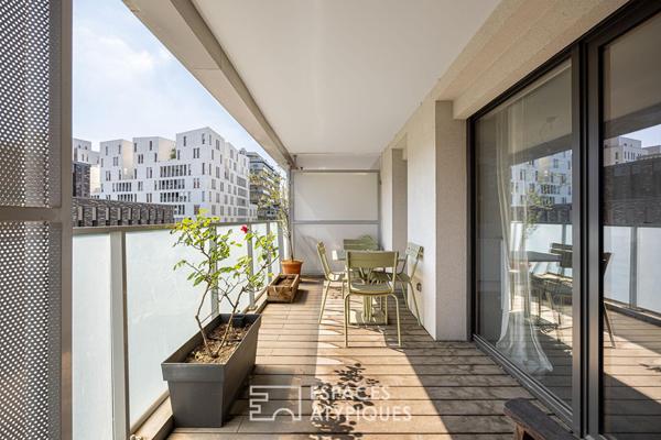 Contemporain avec grand balcon et garage