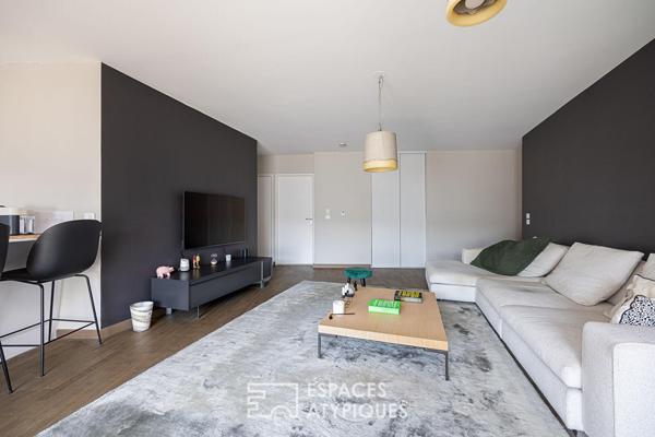 Contemporain avec grand balcon et garage