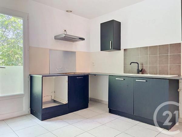 Maison à vendre  4 pièces - 85 m 2   PONT ST ESPRIT  - 30