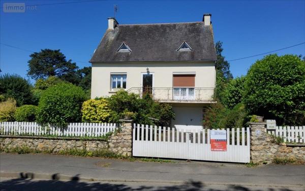 Maison individuelle à vendre à Plounévézel dans le Finistère (29270), ref : 29066-1080730