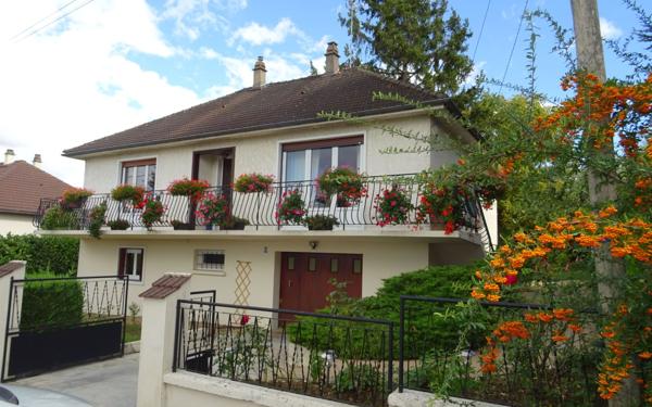 Maison à vendre    4 pièces • 75 m2 Cosne-Cours-sur-Loire