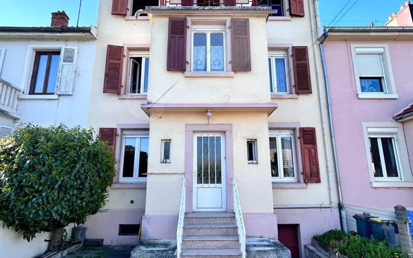 Maison à vendre    4 pièces • 81,90 m2 Mulhouse