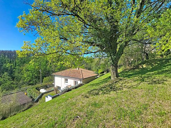 Maison 4 pièces de 95m² rénovée + sous-sol aménageable de 76m² à vendre en exclusivité sur un terrain de 3000m² à Castanet-Tolosan