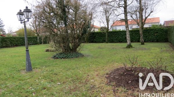 Maison à vendre 5 pièces 104 m² Saint-Léger-sous-Cholet