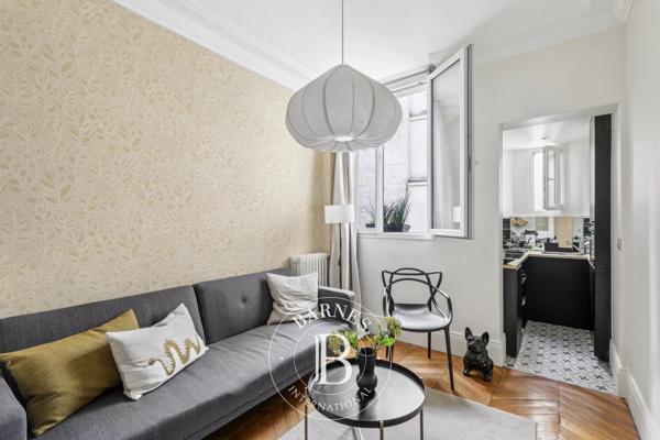 Paris 16ème, Appartement  28 m² à vendre