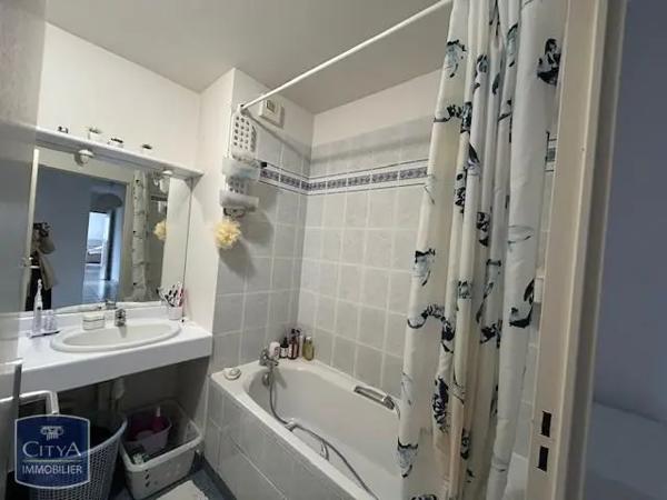 Appartement à louer 4 pièces 79.1m² Clermont-Ferrand (63100)
