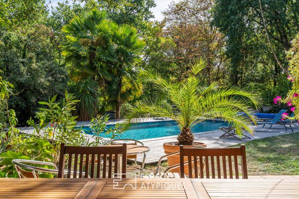 Lumineuse demeure familliale avec piscine