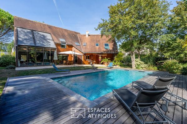Lumineuse demeure familliale avec piscine