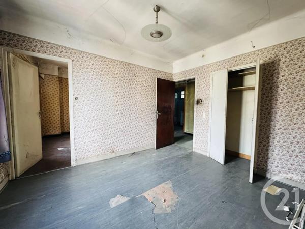 Appartement T5 à vendre  5 pièces - 96,74 m 2   ARLES SUR TECH  - 66